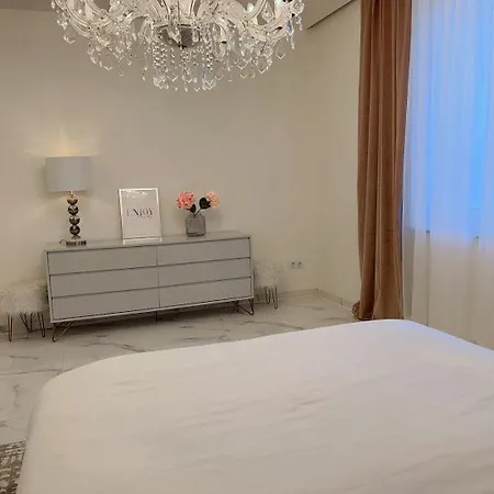 Luxrem-De 3 Apartments *