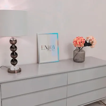 Luxrem 2 Balcony 1 Bed Apartment
