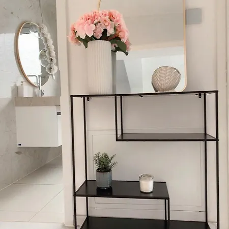 Luxrem-De 3 Apartments