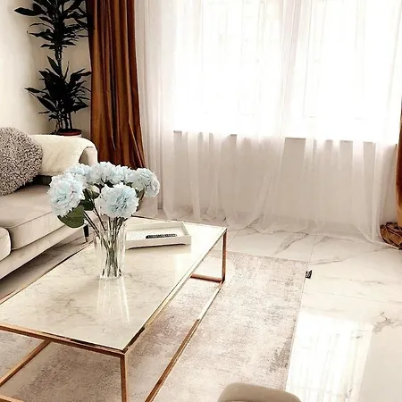 דירה Luxrem-De 3 Apartments רמשייד