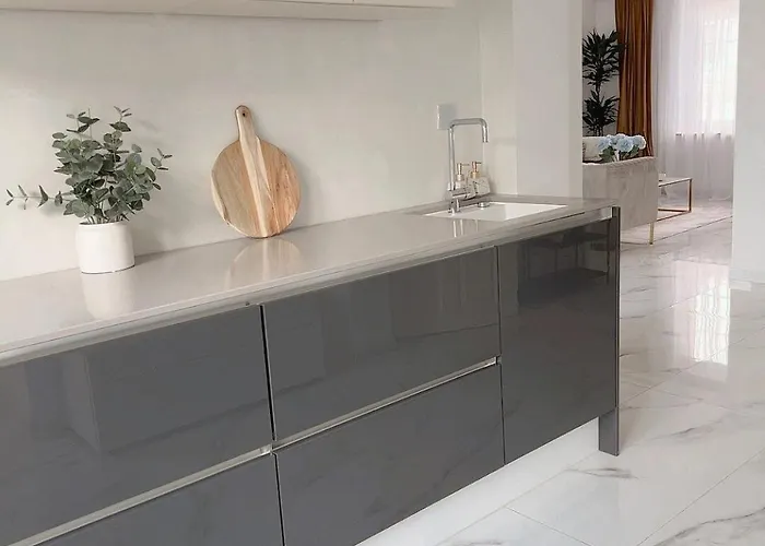 דירה Luxrem-De 3 Apartments *