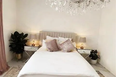 Luxrem-De 3 Apartments דירה רמשייד